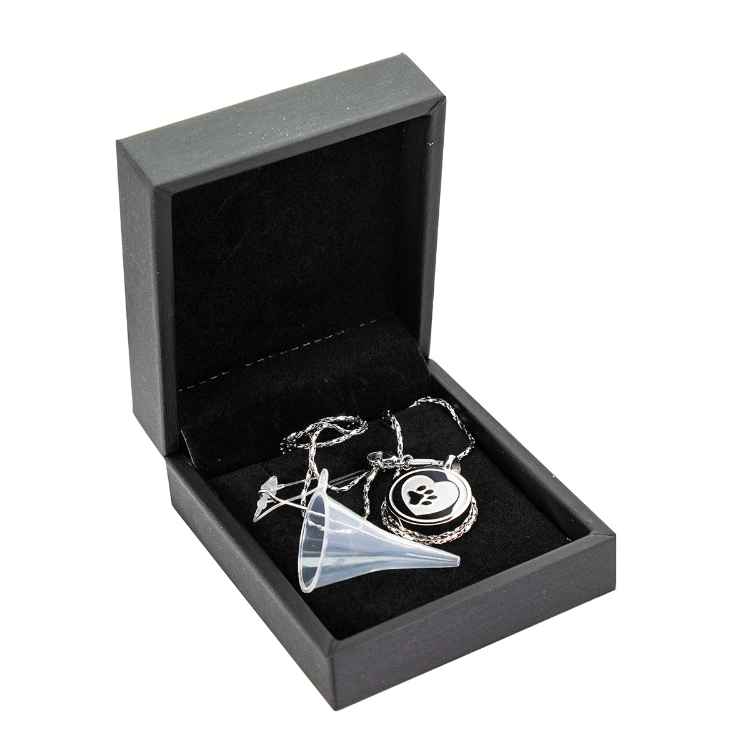 Picture of CREMATION JEWELRY PAWS on YOUR HEART PENDANT - Silver